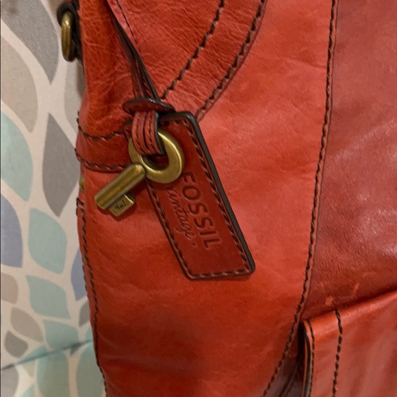 NWOT Fossil Vintage 100% leather burnt Orange bag. - Picture 3 of 11